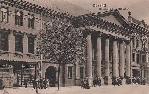 alte orig. AK Dessau b Rosslau Elbe Laden Franz Zabel Hoftheater 1925 Vorkrieg