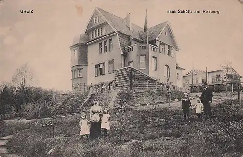 alte orig. AK Greiz Thüringen Reisberg Reißberg Haus Schütte mit Besitzer 1912 Vorkrieg