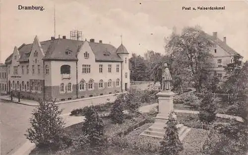 alte orig. AK Dramburg Drawsko Pomorskie Pommern Postamt Kaiserdenkmal 1917 Vorkrieg