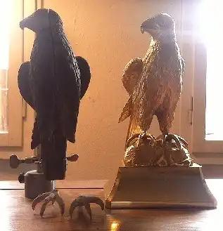 Skulptur Falke mit Gußmodell 0