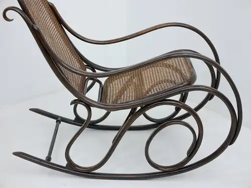 4356-THONET-Schaukelstuhl-Bugholz-gemarkter Schaukelstuhl-Wippstuhl-Thonet Schau