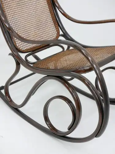 4356-THONET-Schaukelstuhl-Bugholz-gemarkter Schaukelstuhl-Wippstuhl-Thonet Schau