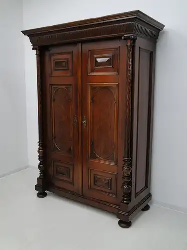 5175D-Historismuskasten-Schrank-Kasten-Kleiderkasten-altdeutscher Schrank
