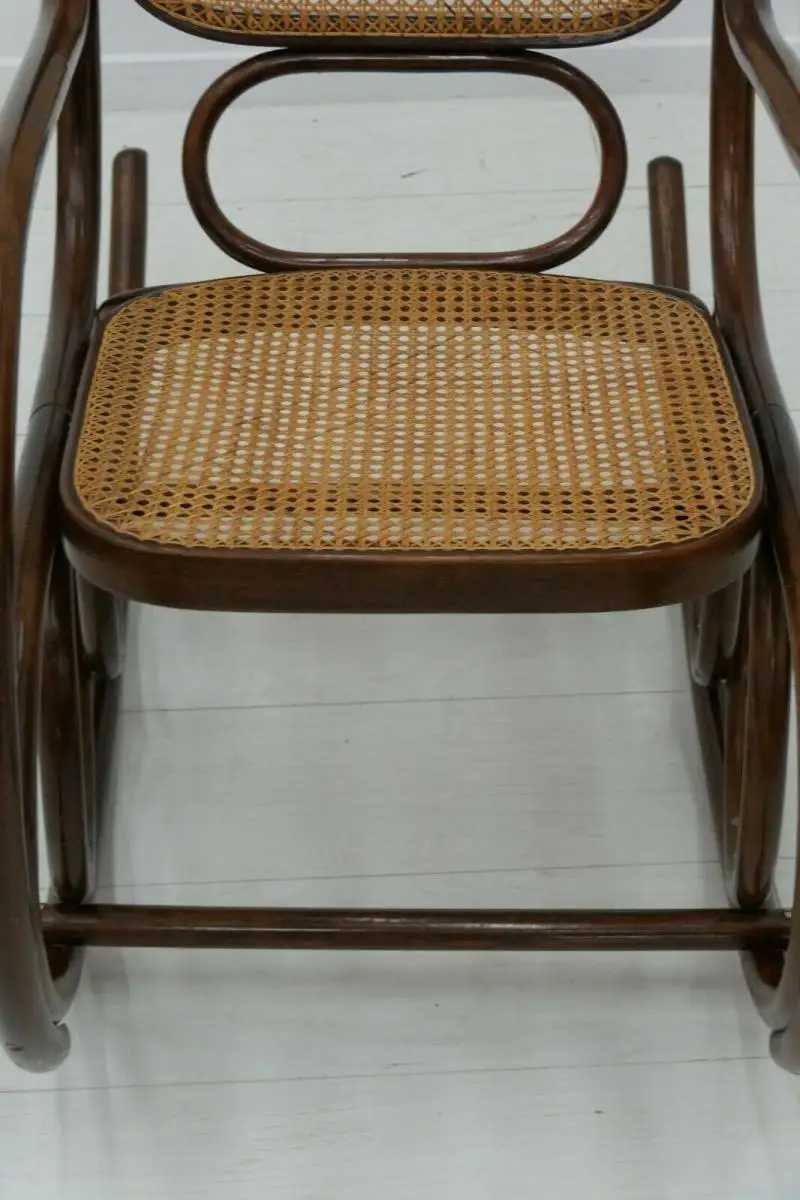 5389-Thonet Schaukelstuhl-Bugholz-Wippstuhl-Schaukelstuhl-Thonet-Kippstuhl- 3