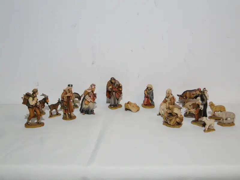 5444D-Krippenfiguren-LEPi-17 Figuren der Marke Lepi-Krippe-Krippenset-10cm hoch 0