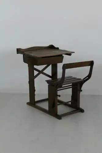 Schulbank-Sitzbank-Holzbank-Kindermöbel-alte Schulbank-Dekorstück-Tisch-H61021