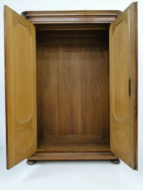 4122-altdeutscher Kleiderkasten-Schrank-Altdeutsch-Kasten-Kleiderschrank 2