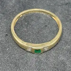 Damenring mit Smaragd und Diamantsplitter - 14 Karat - Goldring  585 Echtgold