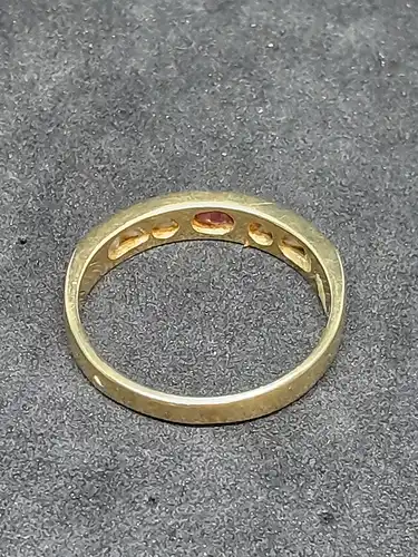 Goldring mit Rubin und Diamanten - 14 Karat - Gelbgold - 585 Echtgold - Damenring