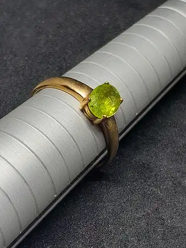 Goldring mit Peridot - 9 Karat - 375 Echtgold - Ring - Goldring