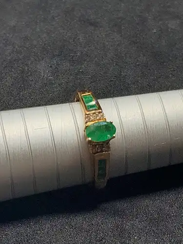 Goldring mit Diamanten und Smaragden - 14 Karat - 585 Echtgold - Ring - Goldring