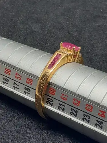 Goldring mit Rubinen und Diamanten - 14 Karat - 585 Echtgold - Ring - Goldring