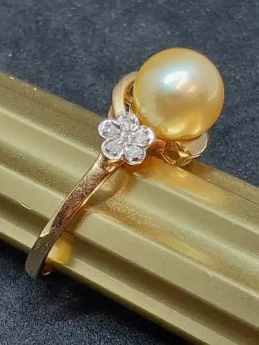Goldring 14 Karat mit Perle und 10 Diamanten - Ring - 585 Echtgold