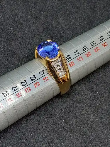 Goldring mit Tansanit und 22 Diamanten - 14 Karat - Ring - 585 Echtgold