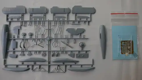 Valom Yokosuka K5Y1 Willow-1:72-72048-Modellflieger-OVP-0963