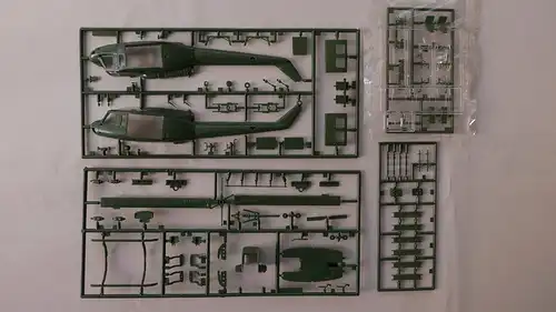 Revell Bell UH-1D "SAR"-1:72-04444-Helicopter-Modellflieger-OVP-0920