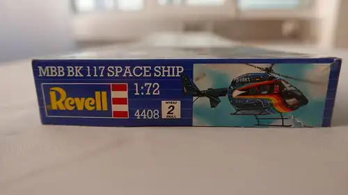 Revell MBB BK 117 Space Ship-1:72-4408-Helicopter-Modellflieger-OVP-0916