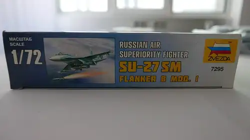 Zvezda SU-27 SM Flanker B Mod.1-1:72-7295-Modellflieger-OVP-0880