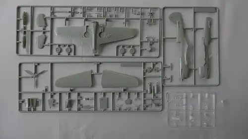 Academy P-40M/N Warhawk-1:72-1668 (FA171)-Modellflieger-OVP-0829