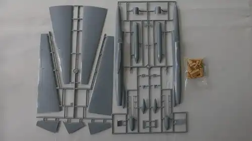 Special Hobby TR-1A-1:72-SH72024-Modellflieger-OVP-0812