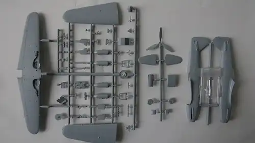 RS Models Kawasaki Ki-61-II Kai Hien (Prototype)-1:72-92105-Modellflieger-OVP-0772
