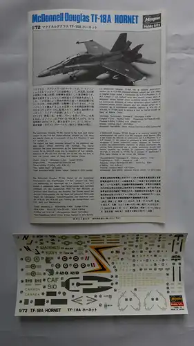Hasegawa McDonnell Douglas TF-18A-1:72-811-Modellflieger-OVP-0756
