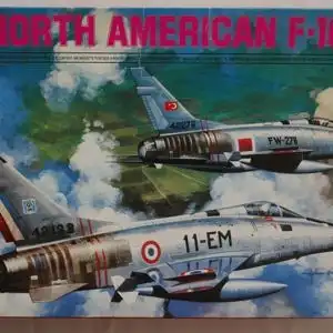 Esci North American F-100-1:72-9042 und F-100 D Super Sabre-1:72-9022-Modellflieger-0734