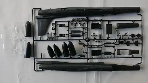 Italeri Lockheed U2-R Spyplane-1:48-823-Modellflieger-OVP-0725