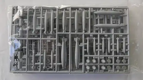 Hasegawa Aircraft Weapons: I U.S. Bombs &amp; Rocket Launchers-1:72-X72/1-OVP-0720