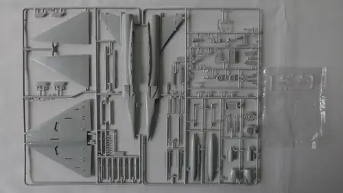 Revell Dassault Mirage 2000C Tigermeet-1:72-04366-Modellflieger-OVP-0673