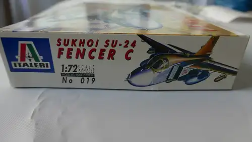 Italeri Dragon Fencer C Sukhoi SU-24-1:72-No 019-Modellflieger-OVP-0602