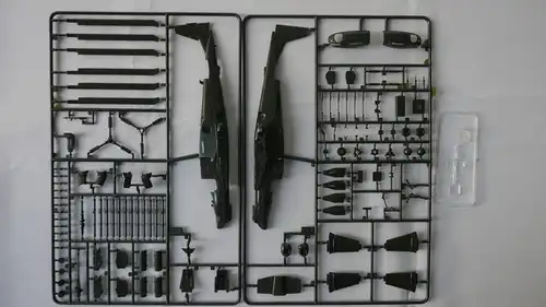 Italeri Kamov Ka-50 Hokum Russian Combat Helicopter-1:72-031-Modellflieger-OVP-0466