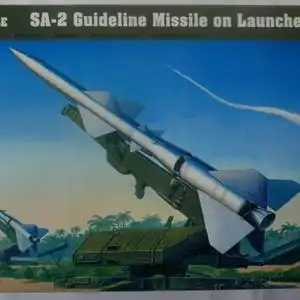 Trumpeter SA-2 Guideline Missile on Launcher-1:35-00206-Modellflieger-OVP-0299