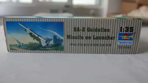 Trumpeter SA-2 Guideline Missile on Launcher-1:35-00206-Modellflieger-OVP-0299
