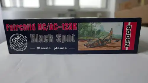 Roden Fairchild NC/AC-123K Black Spot-1:72-058-Modellflieger-OVP-0277