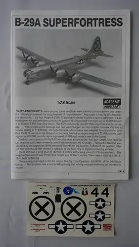 Academy Boeing B-29A Super-Fortress-1:72-2111-Bauteile versiegelt-Modellflieger-OVP-0254