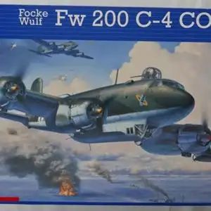 Revell Focke Wulf Fw 200 C-4 Condor Bomber-1:72-04678-Modellflieger-OVP-0228