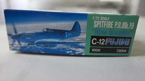Fujimi Spitfire P.R.Mk.19 "Blue Invader"-1:72-72004-Modellflieger-OVP-0172