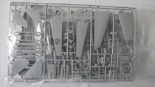 Revell F-14D Super Tomcat "Last Flight"-1:72-04195-Modellflieger-OVP-0137