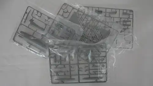 Trumpeter Chinese FC-1 Fierce Dragon-1:72-01657-Modellflieger-OVP-0076