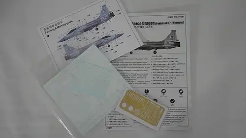 Trumpeter Chinese FC-1 Fierce Dragon-1:72-01657-Modellflieger-OVP-0076