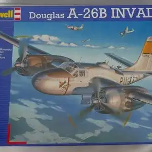Revell Douglas A-26B Invader-1:48-04504-Modellflieger-Bauteile versiegelt-OVP-0009
