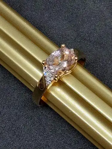 Goldring mit Morganit und Diamanten 14 Karat - Gelbgold - 585 Echtgold - Ring