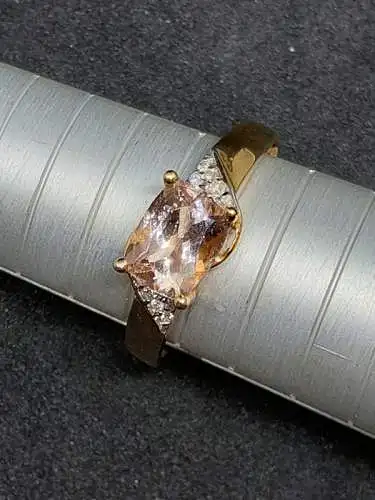 Goldring mit Morganit und Diamanten 14 Karat - Gelbgold - 585 Echtgold - Ring