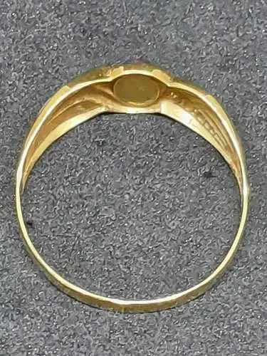 Goldring mit Rubin Cabochon und Diamanten - 8 Karat - Gelbgold - 333 Echtgold