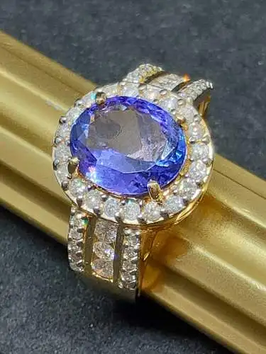 Goldring mit Tansanit und Diamanten - 14 Karat - Gelbgold - 585 Echtgold - Ring