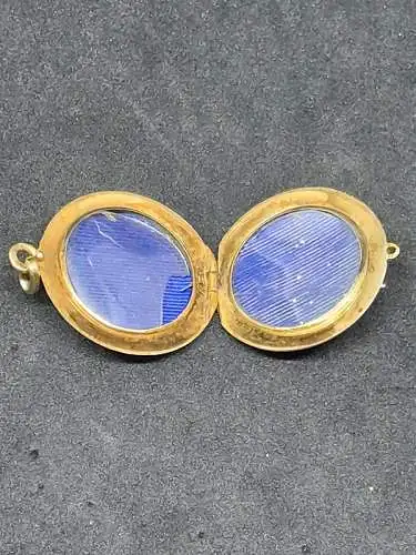 Goldanhänger - Fotomedaillon mit Rubin - 14 Karat Gelbgold - 585 Echtgold