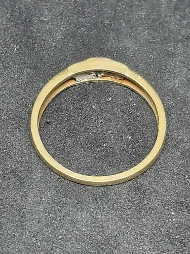 Damenring mit Smaragd und Diamantsplitter - 14 Karat - Goldring  585 Echtgold