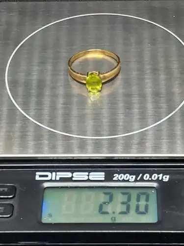 Goldring mit Peridot - 9 Karat - 375 Echtgold - Ring - Goldring