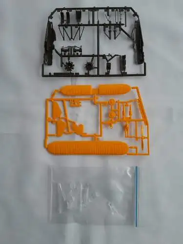 Matchbox - Boeing P-12E-1/72-PK 3-Modellflieger-OVP-1268